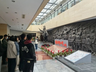 寻访红色足迹 勇担时代使命