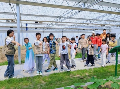 走进智慧田园 享受亲子时光